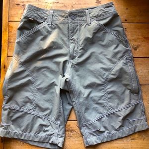 Kuhl shorts size 32 in olive green